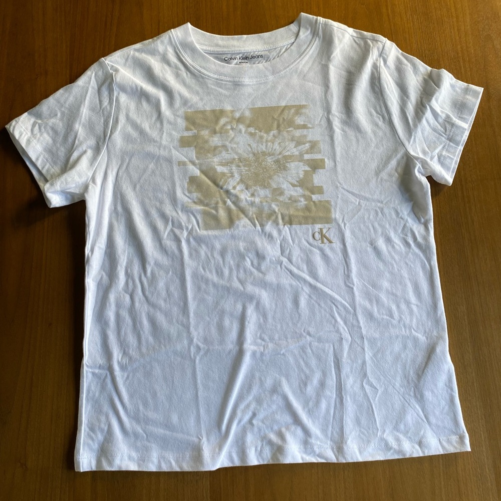 CALVIN KLEIN FLORAL T SHIRT